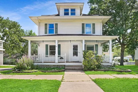 514 W Seerley Blvd, Cedar Falls, IA 50613