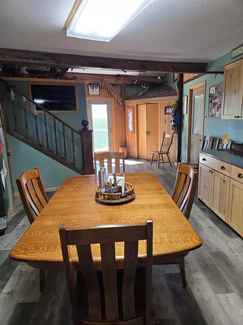 945 County St, Ridgeway, IA 52165 photo 6