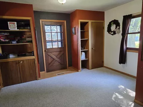 945 County St, Ridgeway, IA 52165 photo 14
