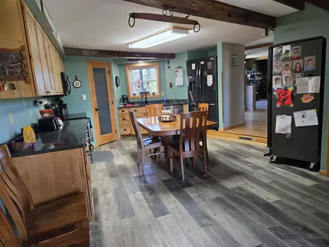 945 County St, Ridgeway, IA 52165 photo 3