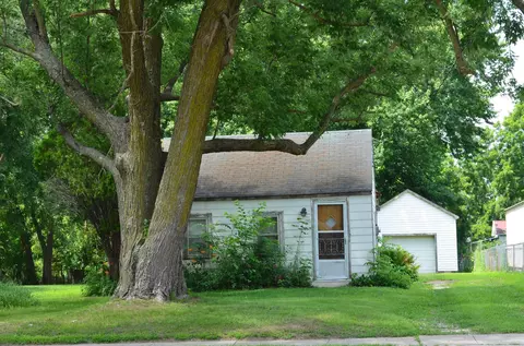 824 Evans Rd, Evansdale, IA 50707