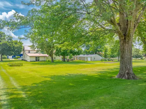 102 E 8th St, Sumner, IA 50674 photo 17
