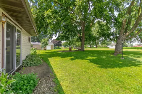 102 E 8th St, Sumner, IA 50674 photo 24