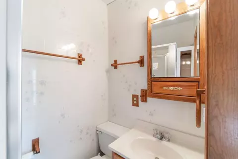 102 E 8th St, Sumner, IA 50674 photo 23