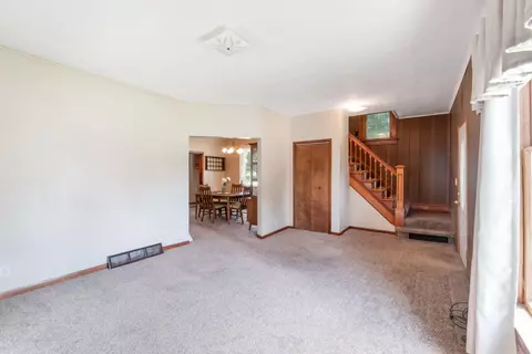 102 E 8th St, Sumner, IA 50674 photo 9