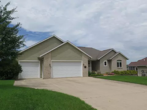 1102 Linden, Decorah, IA 52101