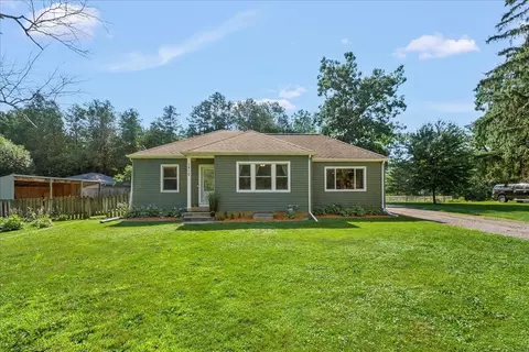 1810 Edwards Ave, Cedar Falls, IA 50613
