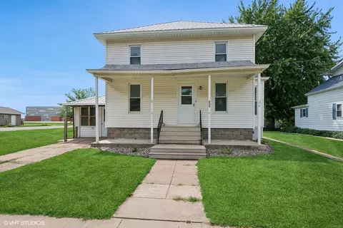 808 S Main St, Tripoli, IA 50676