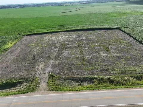 1037 Union Ave, Lawler, IA 52154