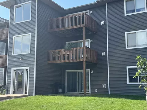 4701 Apt 3 Chadwick Rd, Cedar Falls, IA 50613