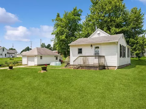 1 E Jefferson Ave, Urbana, IA 52345