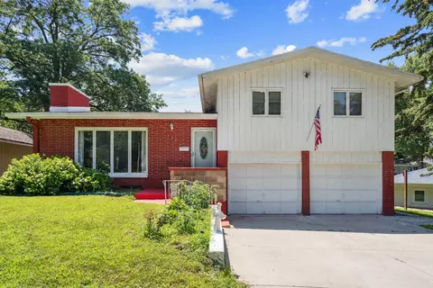 122 Maryland Ave, Waterloo, IA 50701