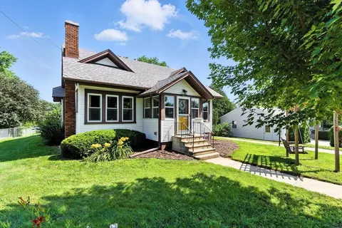 212 Vista St, Traer, IA 50675