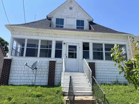 217 E 1st St, Waterloo, IA 50703
