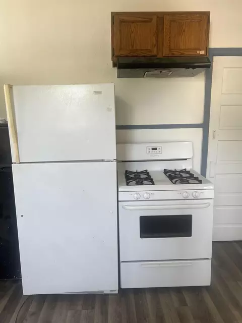 217 E 1st St, Waterloo, IA 50703 photo 3