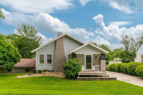 1703 Baltimore St, Waterloo, IA 50702