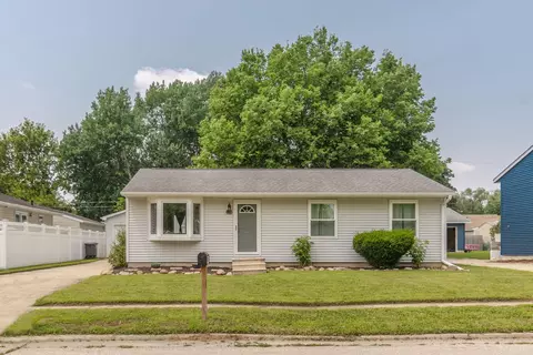 811 Cloverdale Ave, Waterloo, IA 50703