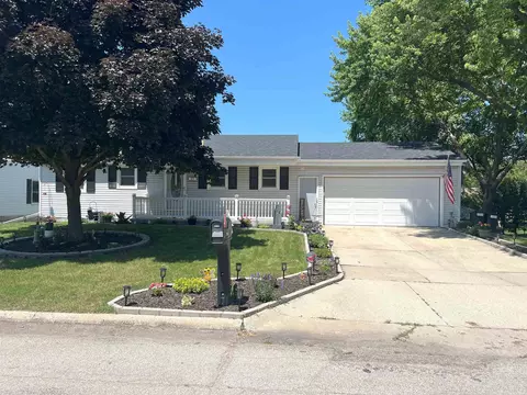10 Winnebago Ct, Mason City, IA 50401