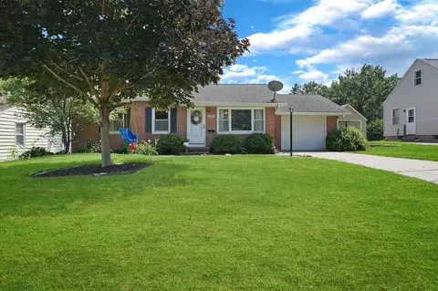 1416 W 7th St, Cedar Falls, IA 50613