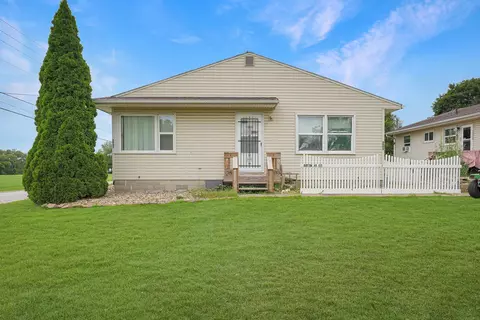 2007-2009 Burton Ave, Waterloo, IA 50703