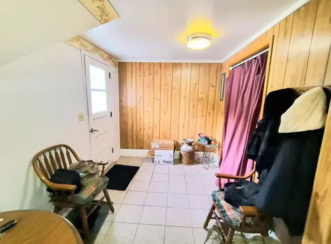 Entry Way - 2525 River Rd, Decorah, IA 52101 photo 1 of 1