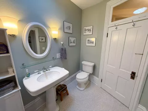 812 Maple Ave, Decorah, IA 52101 photo 41