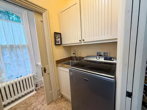 812 Maple Ave, Decorah, IA 52101 photo 28
