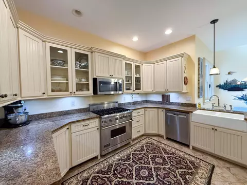 812 Maple Ave, Decorah, IA 52101 photo 23
