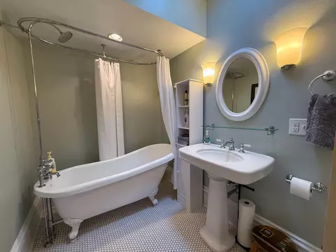 812 Maple Ave, Decorah, IA 52101 photo 42