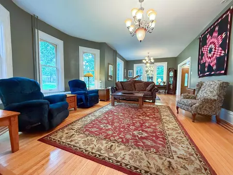 812 Maple Ave, Decorah, IA 52101 photo 17