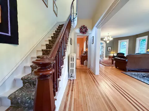 812 Maple Ave, Decorah, IA 52101 photo 10