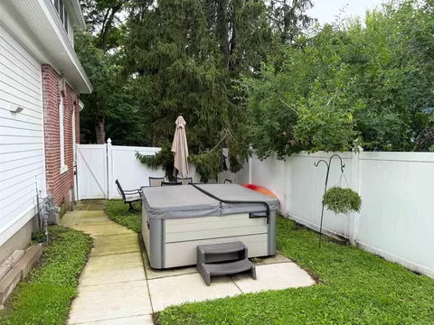 812 Maple Ave, Decorah, IA 52101 photo 50