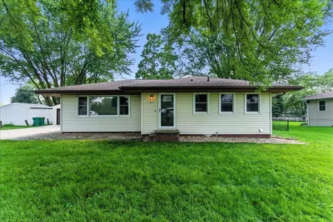 105 Hillcrest St, Raymond, IA 50667