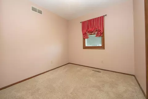 Bedroom - 426 N Plainview, Shell Rock, IA 50670 photo 1 of 3