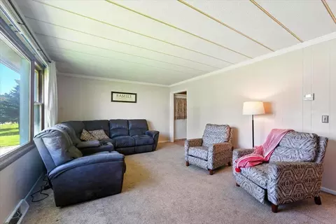 Living - 235 Adams St, Maynard, IA 50655 photo 2 of 2