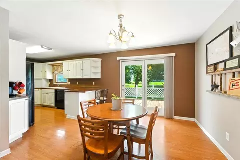 Dining - 235 Adams St, Maynard, IA 50655 photo 1 of 1