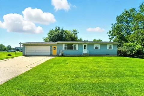235 Adams St, Maynard, IA 50655