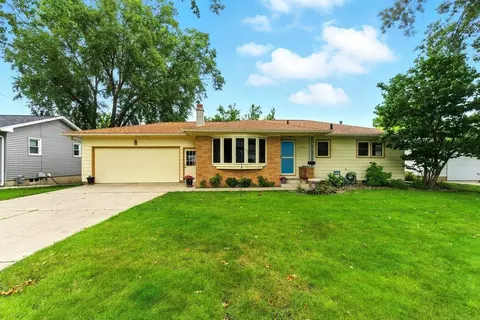 1739 Patton Ave, Waterloo, IA 50702