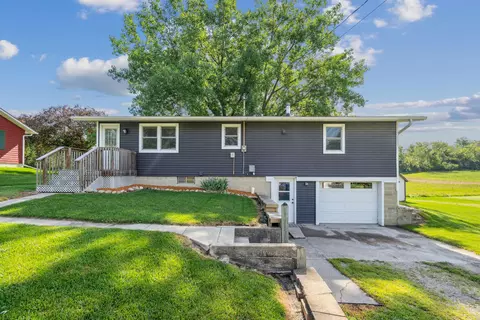 604 Hill, Elgin, IA 52141