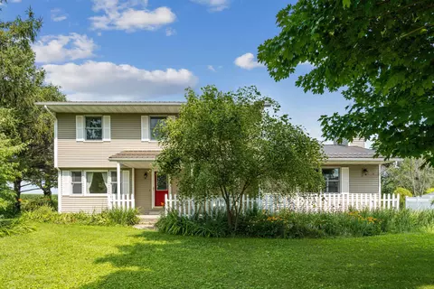 1310 Plum St, Tipton, IA 52772