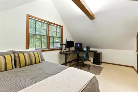 Bedroom - 141 Pershing Rd, Waterloo, IA 50701 photo 4 of 4