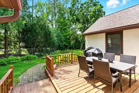 Exterior - 141 Pershing Rd, Waterloo, IA 50701 photo 9 of 12