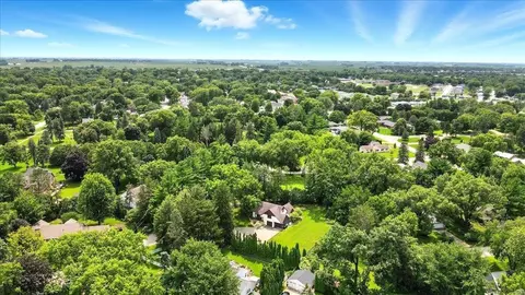 View/Area - 141 Pershing Rd, Waterloo, IA 50701 photo 4 of 4