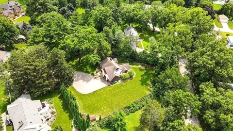 View/Area - 141 Pershing Rd, Waterloo, IA 50701 photo 2 of 4