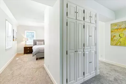 Entry Way - 141 Pershing Rd, Waterloo, IA 50701 photo 1 of 2