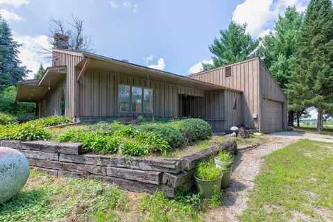30126 Westbrook, New Hartford, IA 50660
