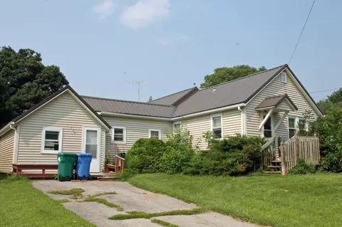 170 Eagle St, Denver, IA 50622 photo 5