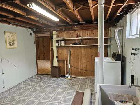 1145 E Ridgeway Ave, Waterloo, IA 50702 photo 27