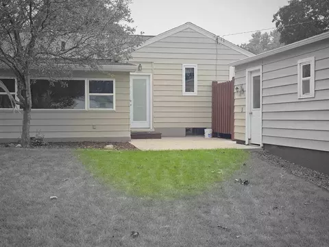 1145 E Ridgeway Ave, Waterloo, IA 50702 photo 31