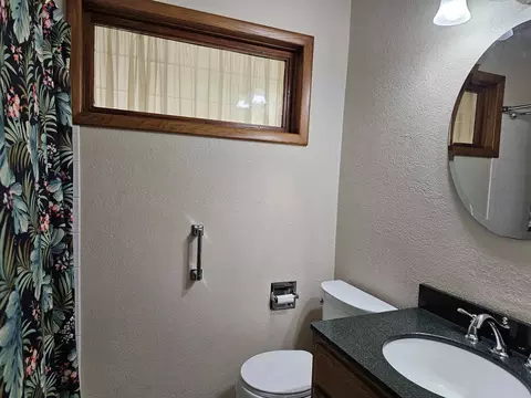 1145 E Ridgeway Ave, Waterloo, IA 50702 photo 20
